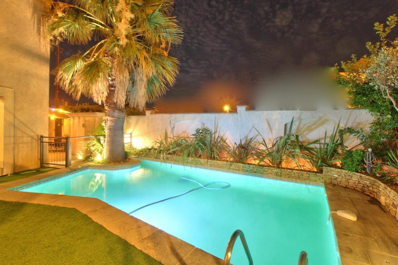Maison Avec Piscine Et Jardin- 4 Chambres 8 Pers 쿠어스 외부 사진