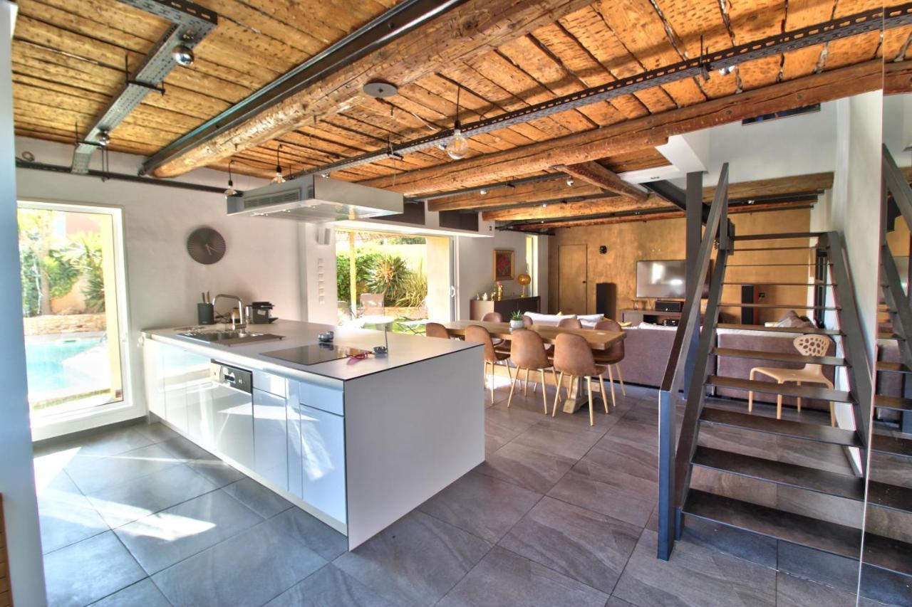 Maison Avec Piscine Et Jardin- 4 Chambres 8 Pers 쿠어스 외부 사진